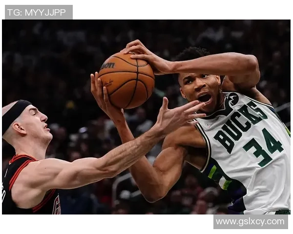 卡鲁索全方位发挥，造掩护犯规&抢断一条龙，半场首发建功助球队取胜