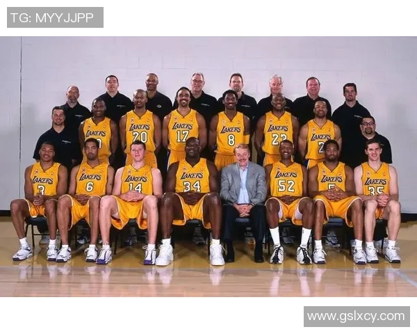 科比半场30分神迹领衔湖人詹姆斯仅四次奥尼尔与77并列两次