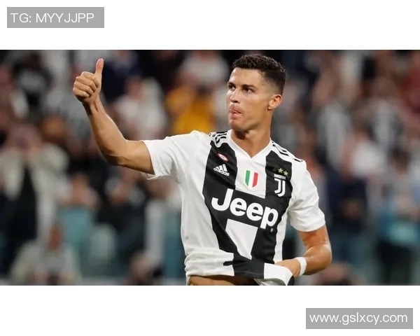 昔日C罗尤文队友三度重伤早退役如今工地打工意外走红